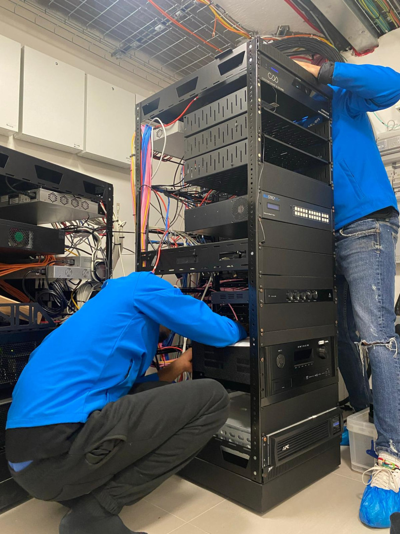 Full rack installation — Nashville